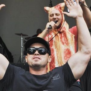 Meet your Posher, Peter